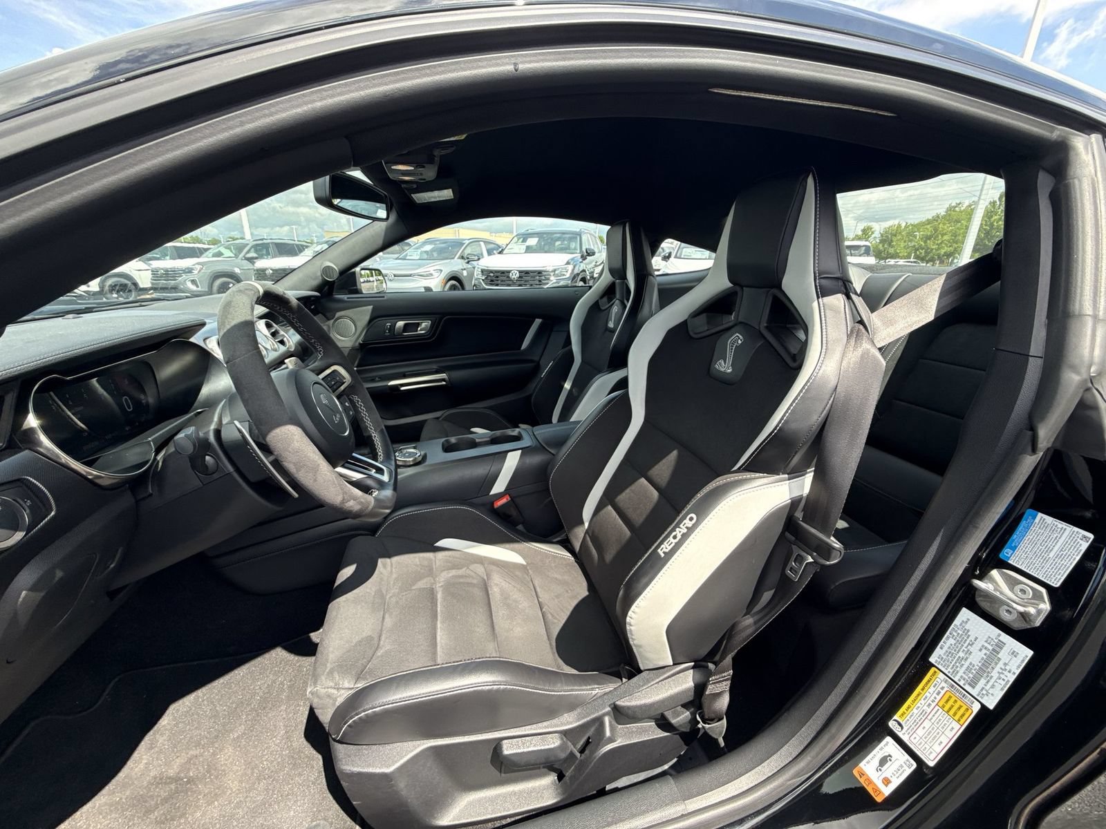 Used 2021 Ford Mustang Shelby GT500 w/ Technology Package RWD image 13