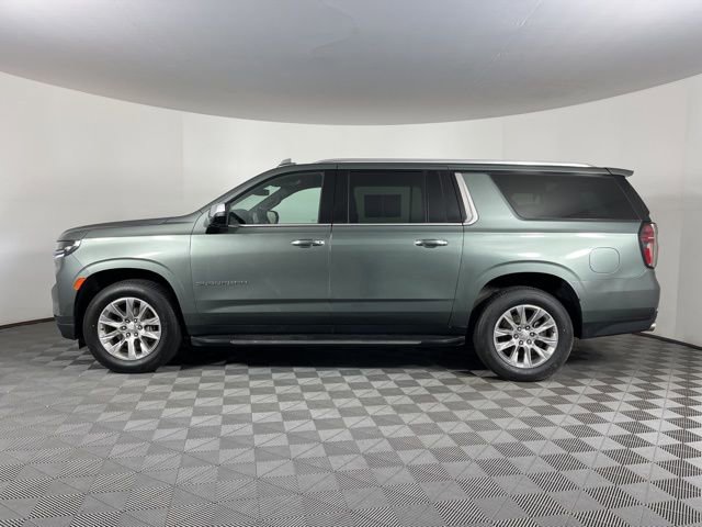 Used 2023 Chevrolet Suburban Premier image 6
