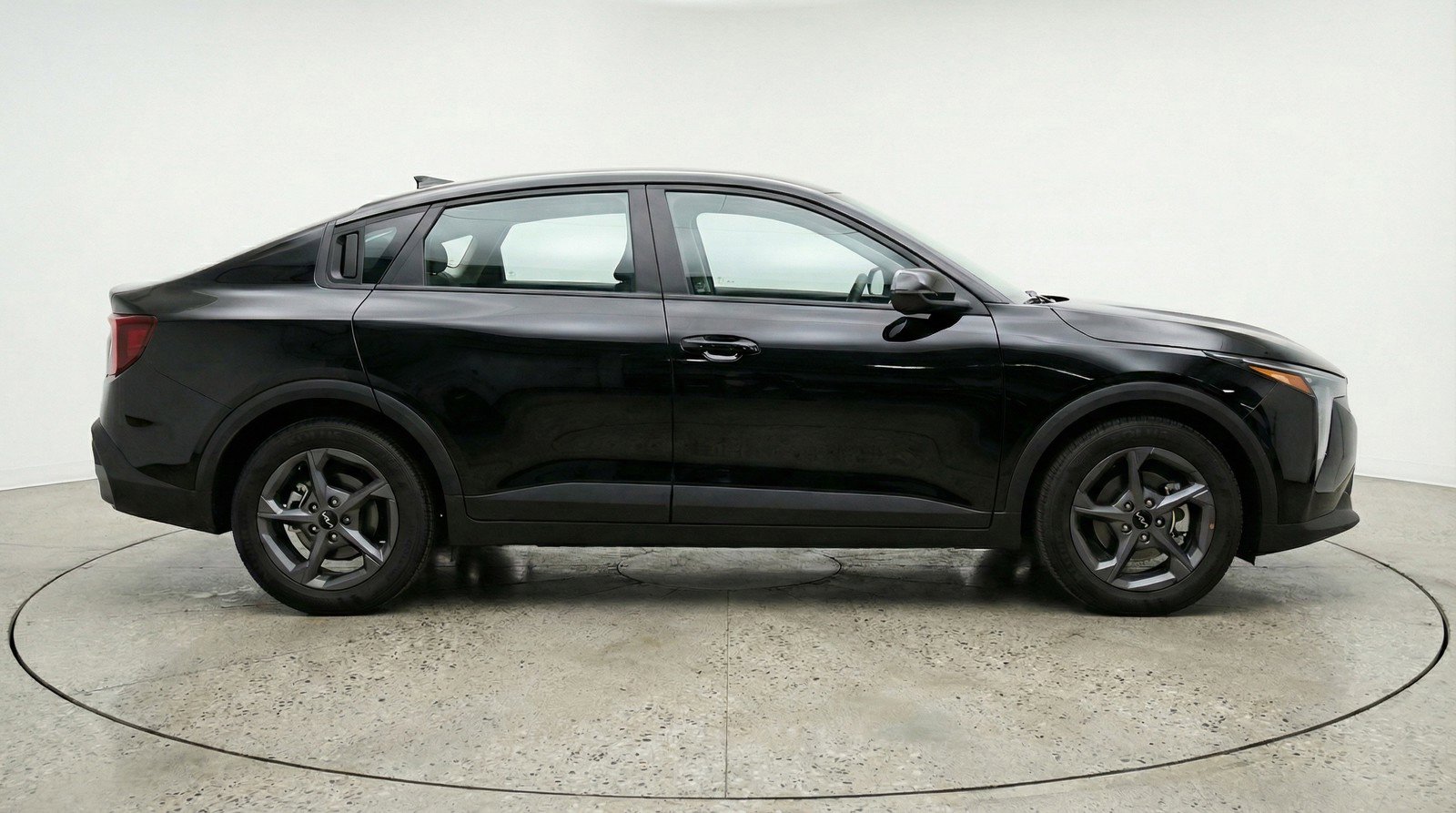 Used 2025 Kia K4 LXS image 11