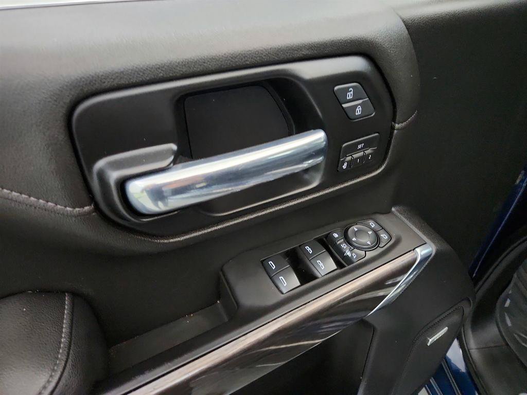 Used 2020 Chevrolet Silverado 2500 LTZ w/ LTZ Premium Package AWD/4WD image 22