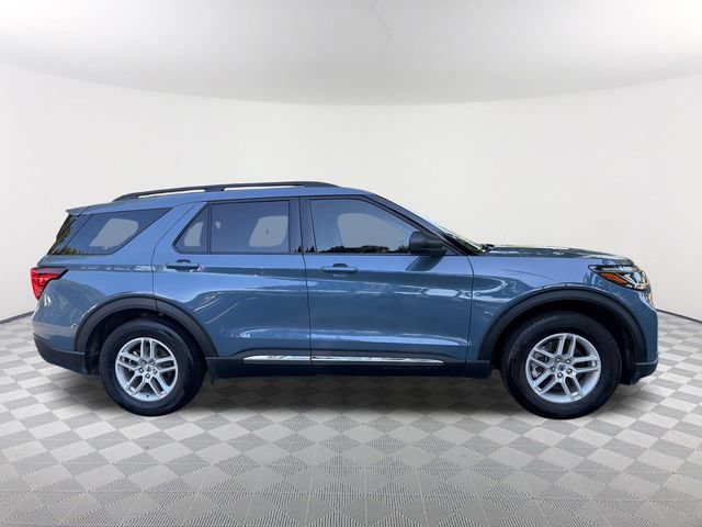 Used 2025 Ford Explorer Active w/ Active Comfort Package RWD image 4