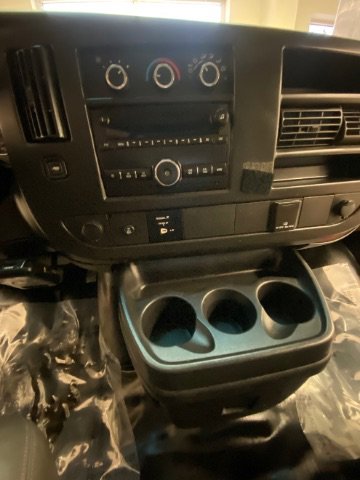 Used 2015 Chevrolet Express 3500 Extended image 24