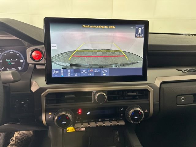 Used 2025 Toyota Tacoma TRD Off-Road image 22