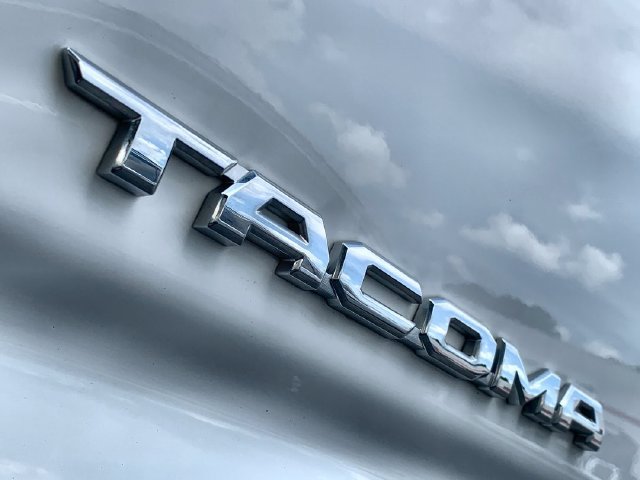 Used 2023 Toyota Tacoma SR5 RWD image 43