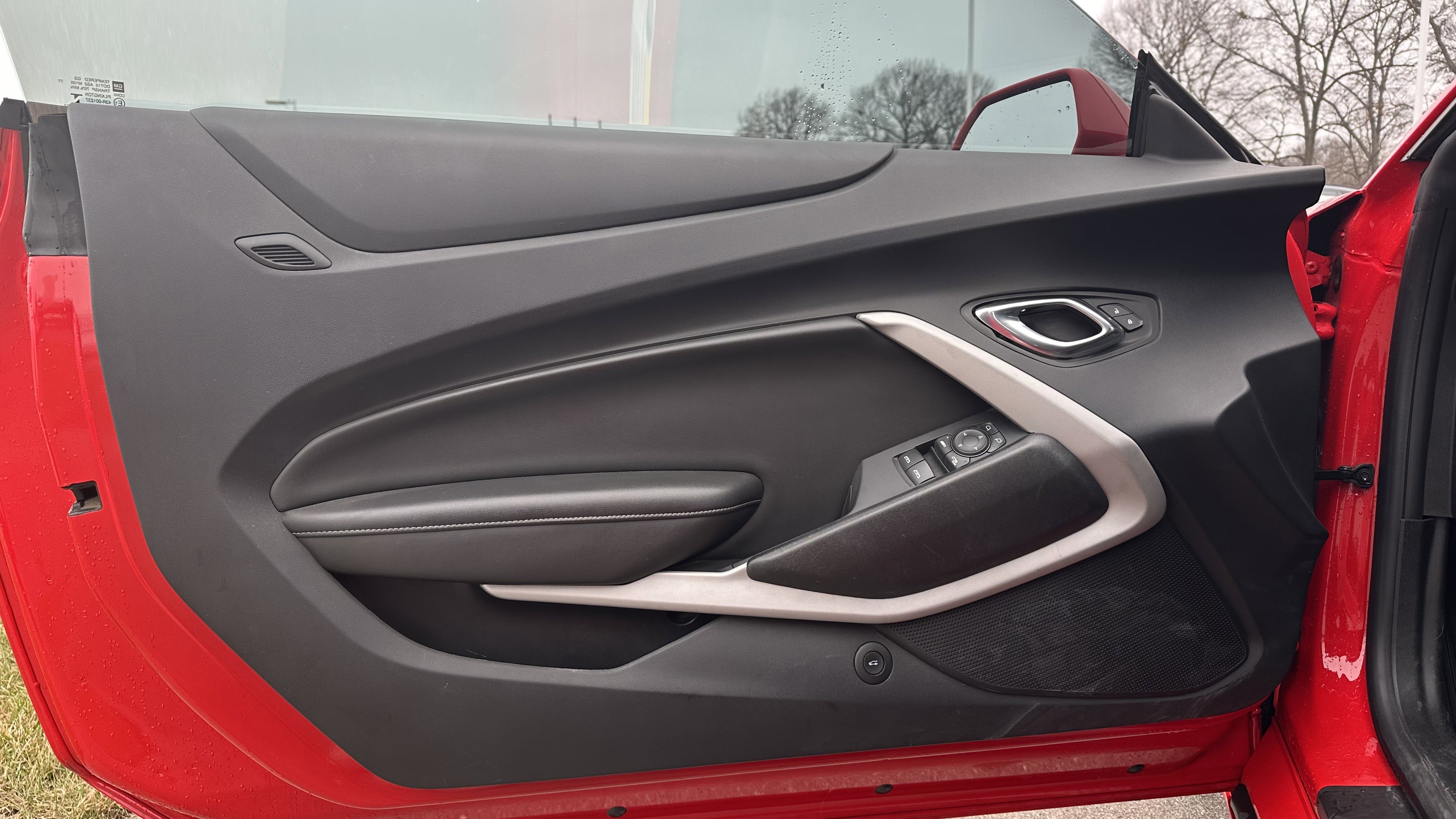 Used 2020 Chevrolet Camaro LT image 16