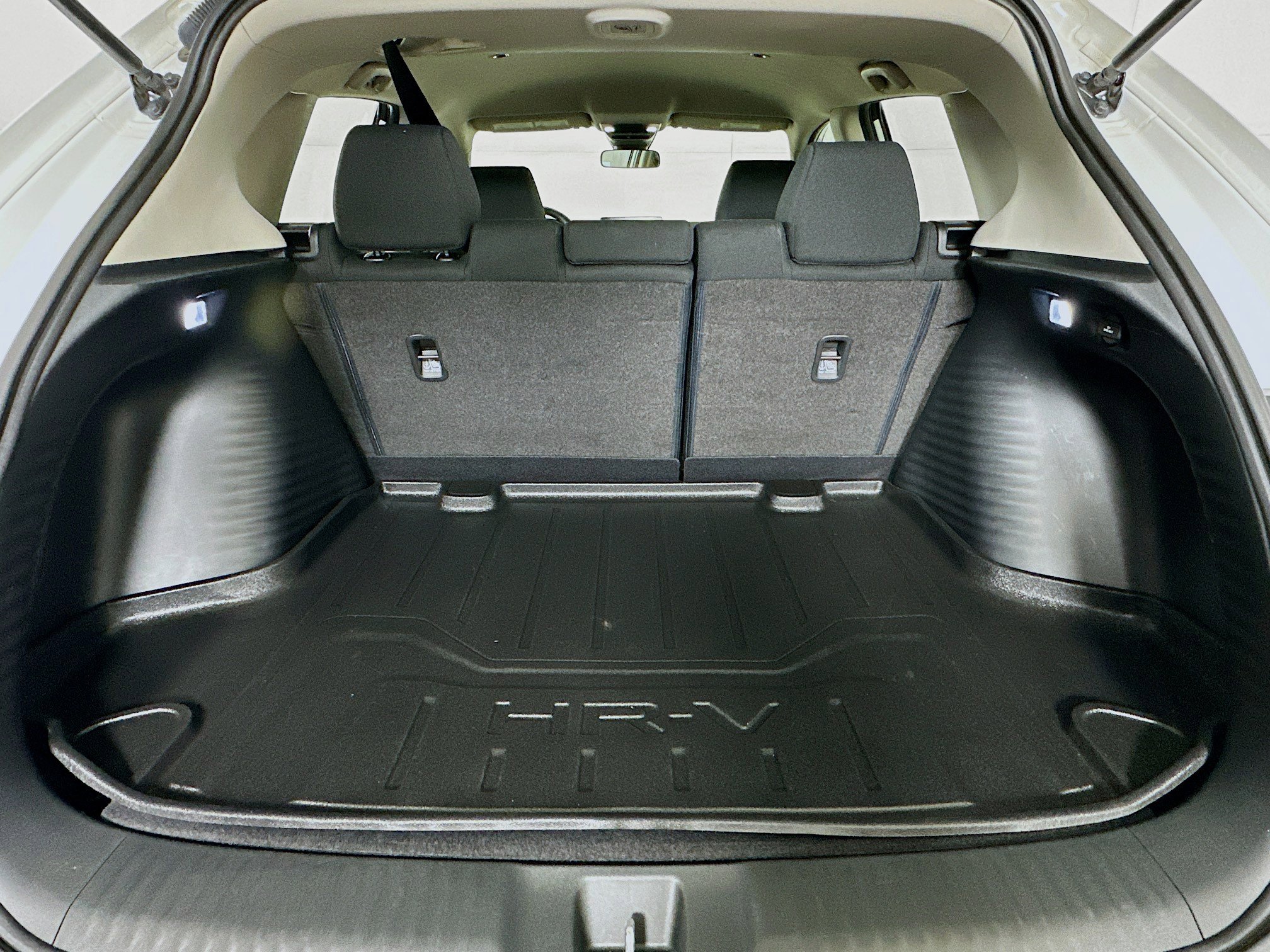 Used 2023 Honda HR-V LX image 26