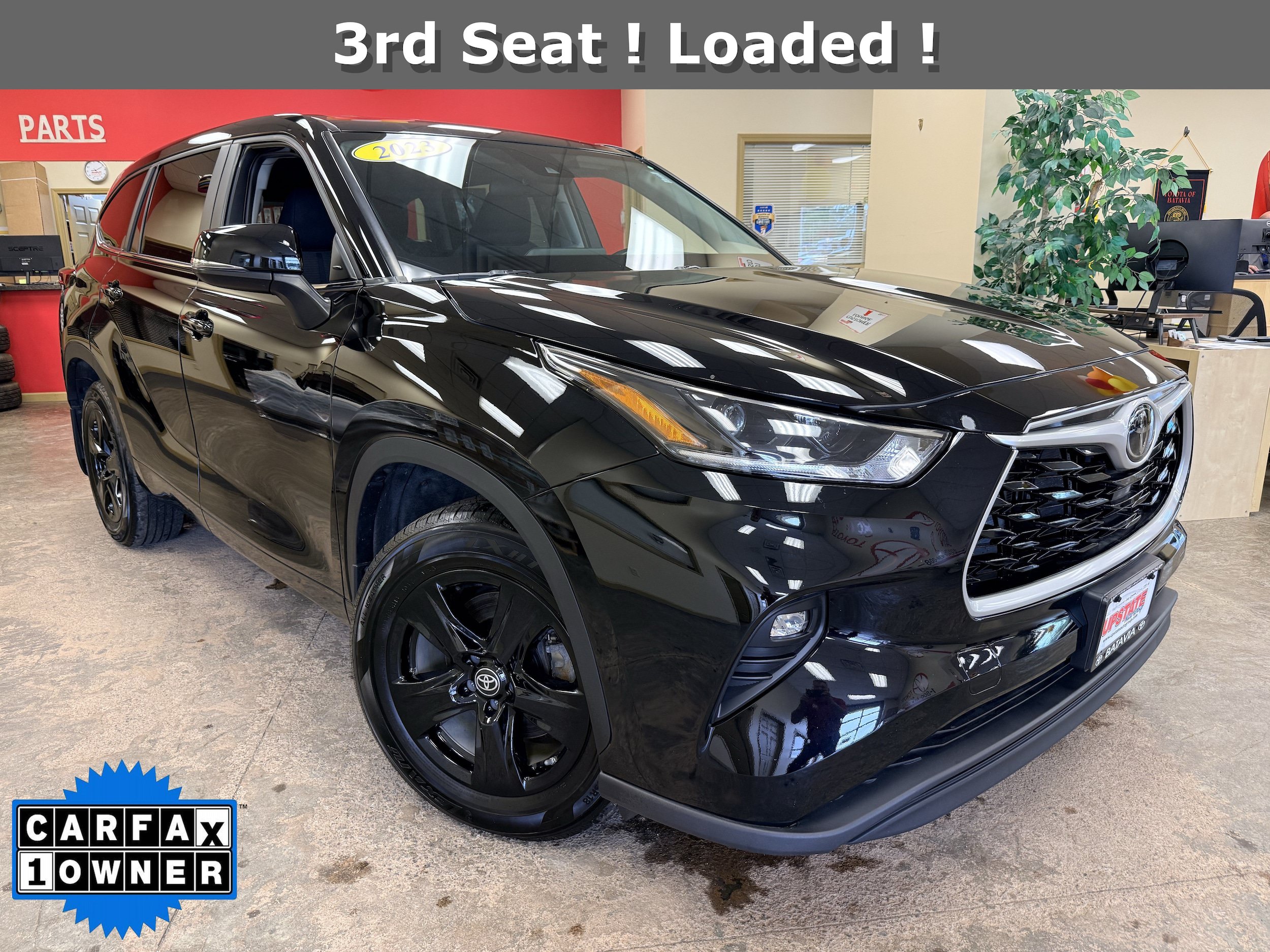 Used 2023 Toyota Highlander LE