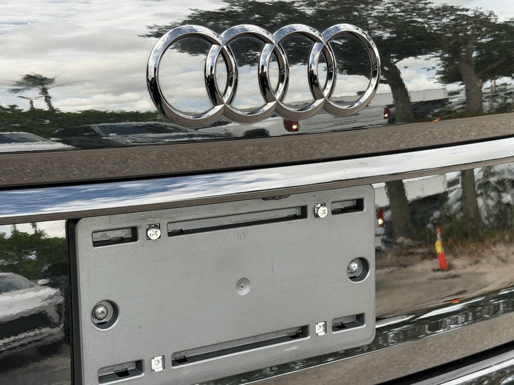 Used 2023 Audi Q7 3.0T Premium Plus AWD/4WD image 9