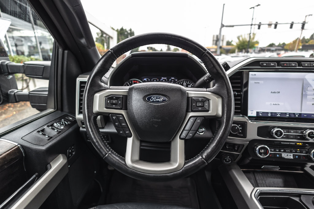 Used 2022 Ford F350 Lariat w/ Lariat Ultimate Package AWD/4WD image 29
