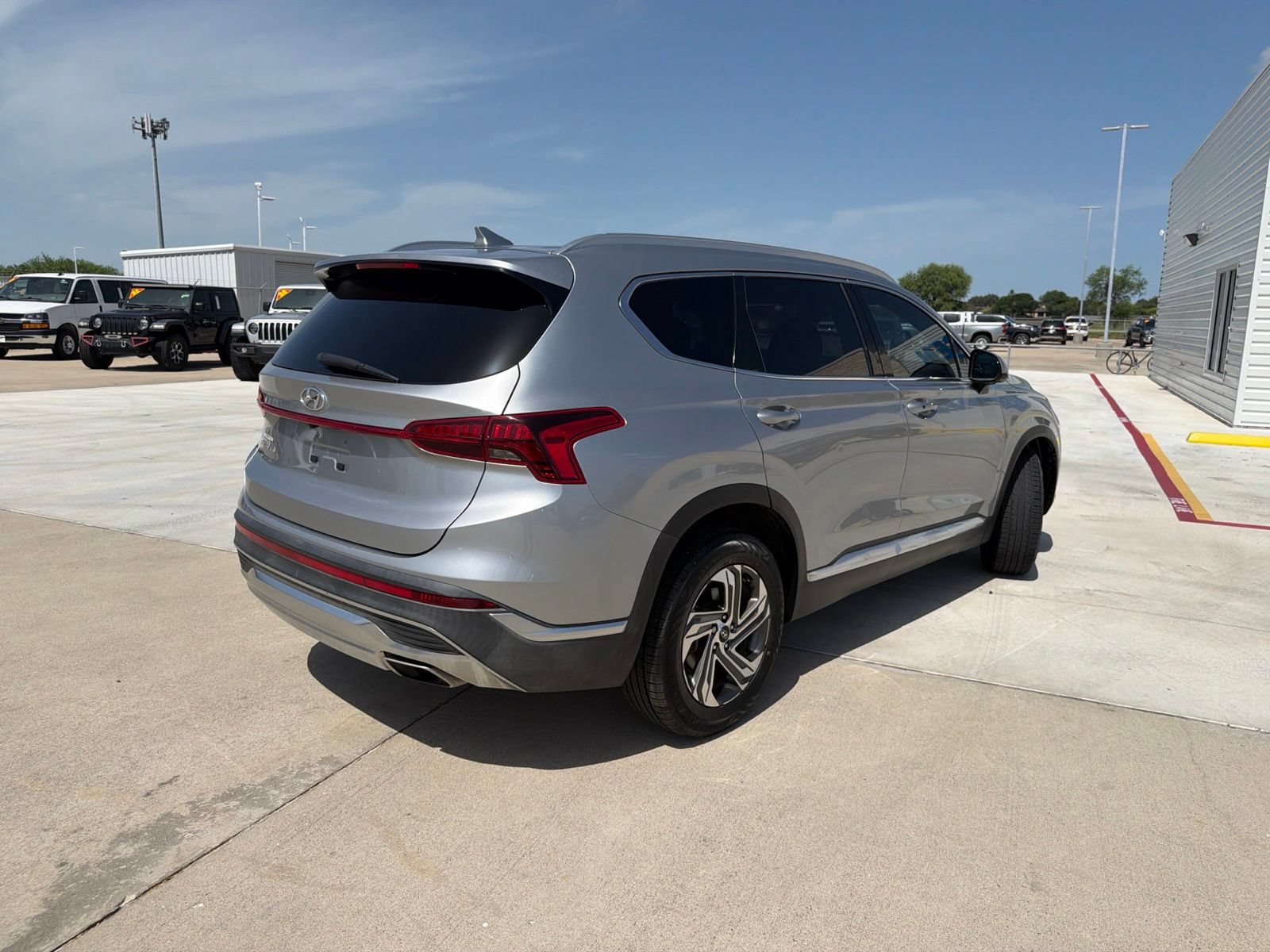 Used 2022 Hyundai Santa Fe SEL w/ Cargo Package FWD image 7