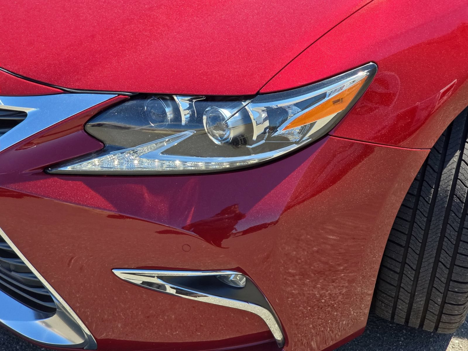 Used 2016 Lexus ES 300h w/ Luxury Package w/Wood Trim FWD image 35