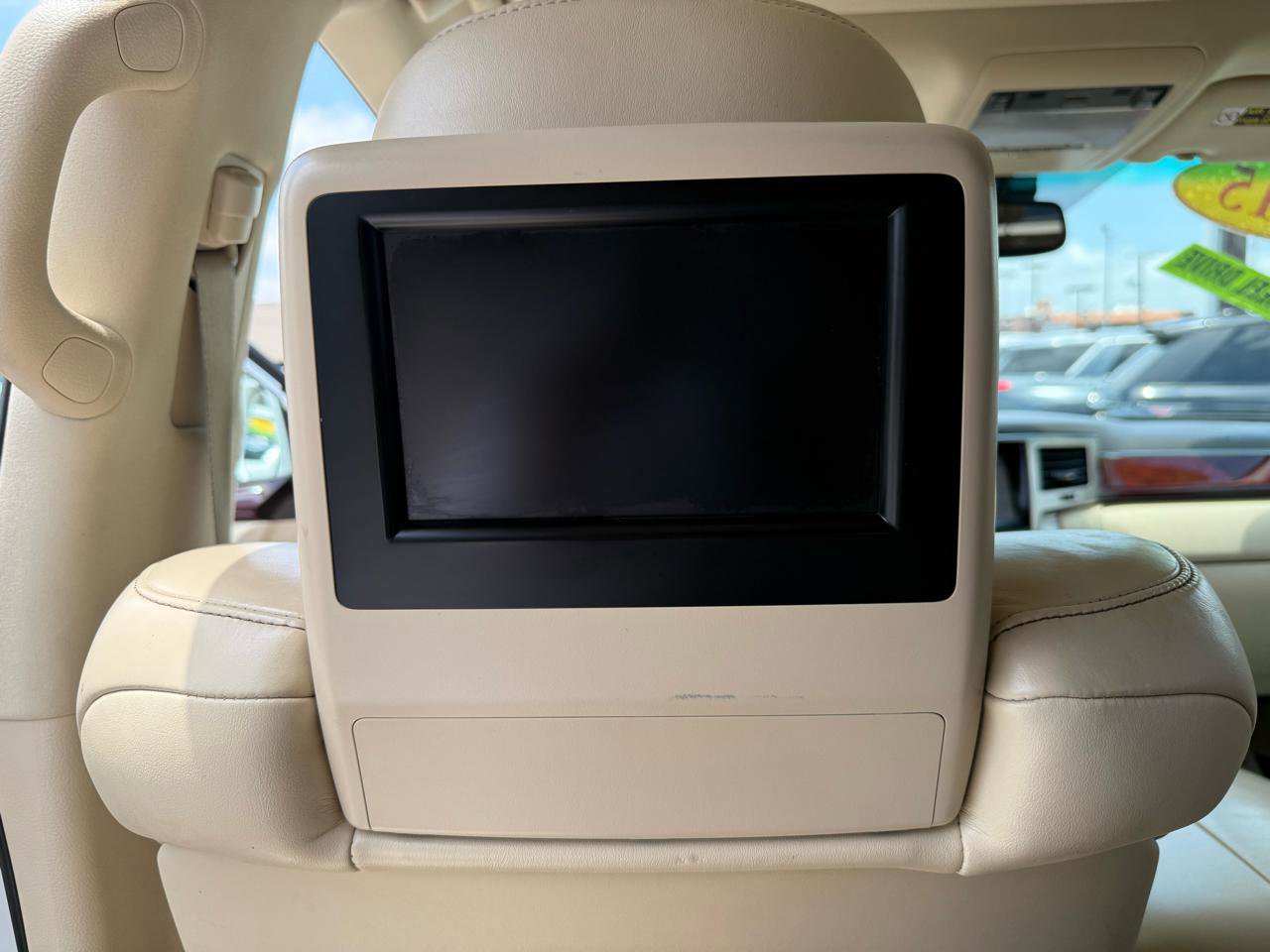 Used 2015 Lexus LX 570 4WD image 19