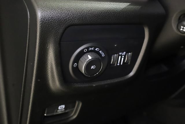 Used 2024 Jeep Grand Cherokee L Limited w/ Luxury Tech Group II image 13