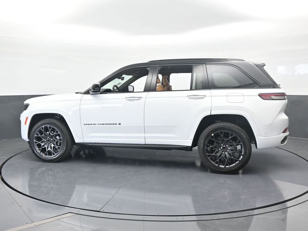 New 2025 Jeep Grand Cherokee Summit image 3