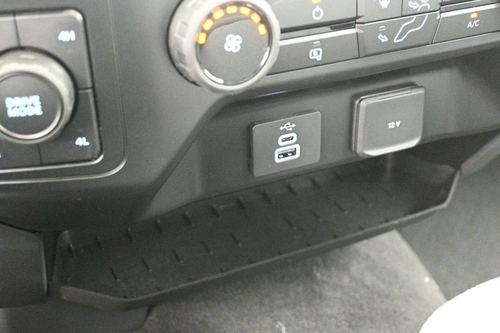 New 2026 Ford F250 XL w/ STX Appearance Package AWD/4WD image 17