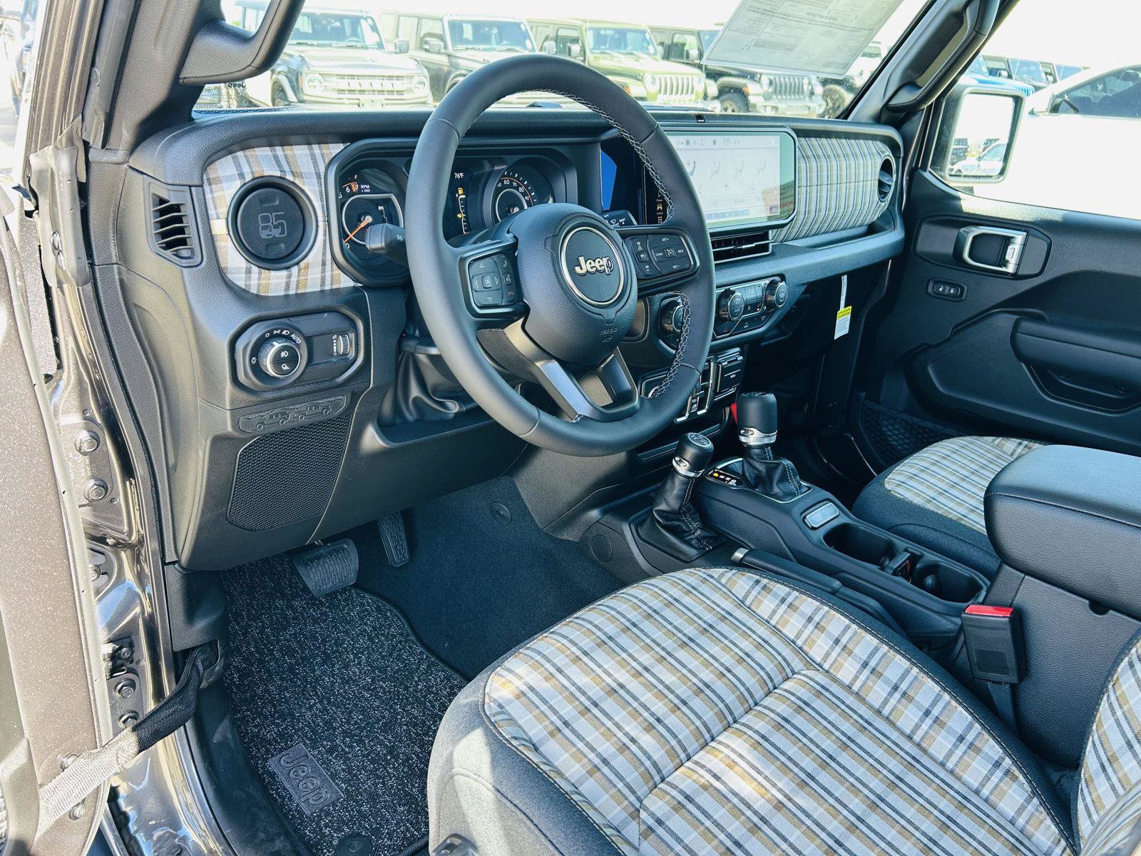 New 2026 Jeep Gladiator Sport AWD/4WD image 13