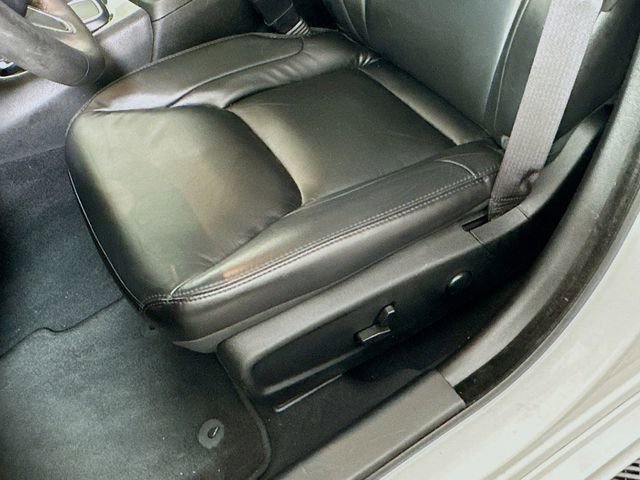 Used 2022 Chrysler 300 Touring L w/ Popular Equipment Group image 20