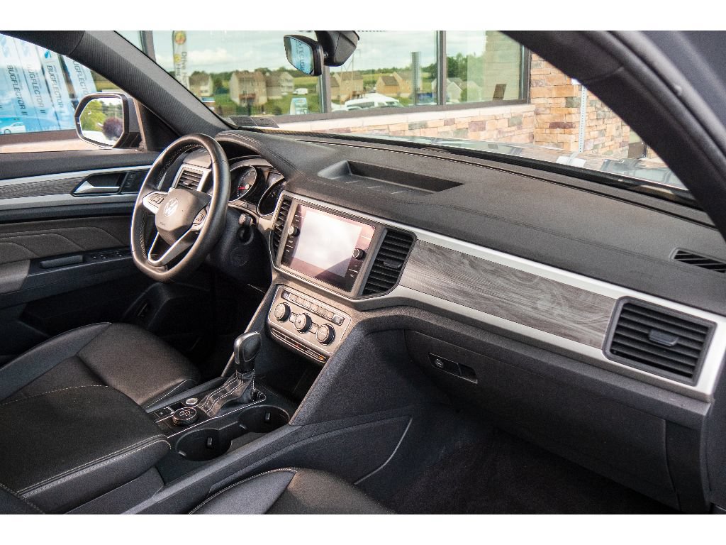 Used 2021 Volkswagen Atlas Cross Sport SE w/ Panoramic Sunroof Package AWD/4WD image 15