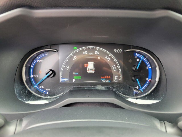 Used 2025 Toyota RAV4 LE image 19
