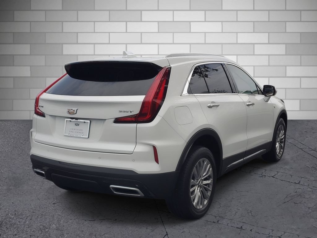 Certified 2025 Cadillac XT4 Premium Luxury w/ Technology Package FWD image 5