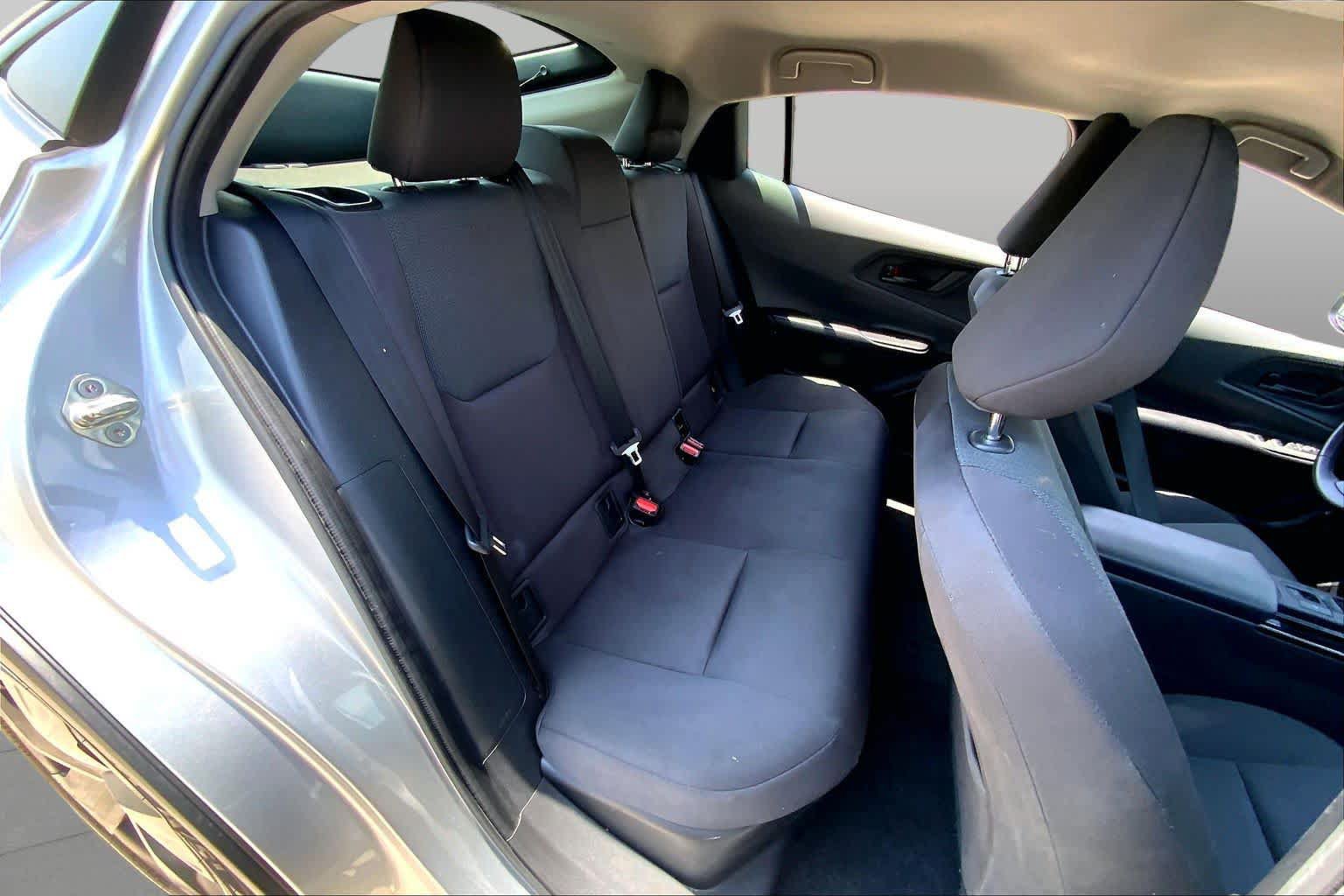 Used 2024 Toyota Prius LE FWD image 18
