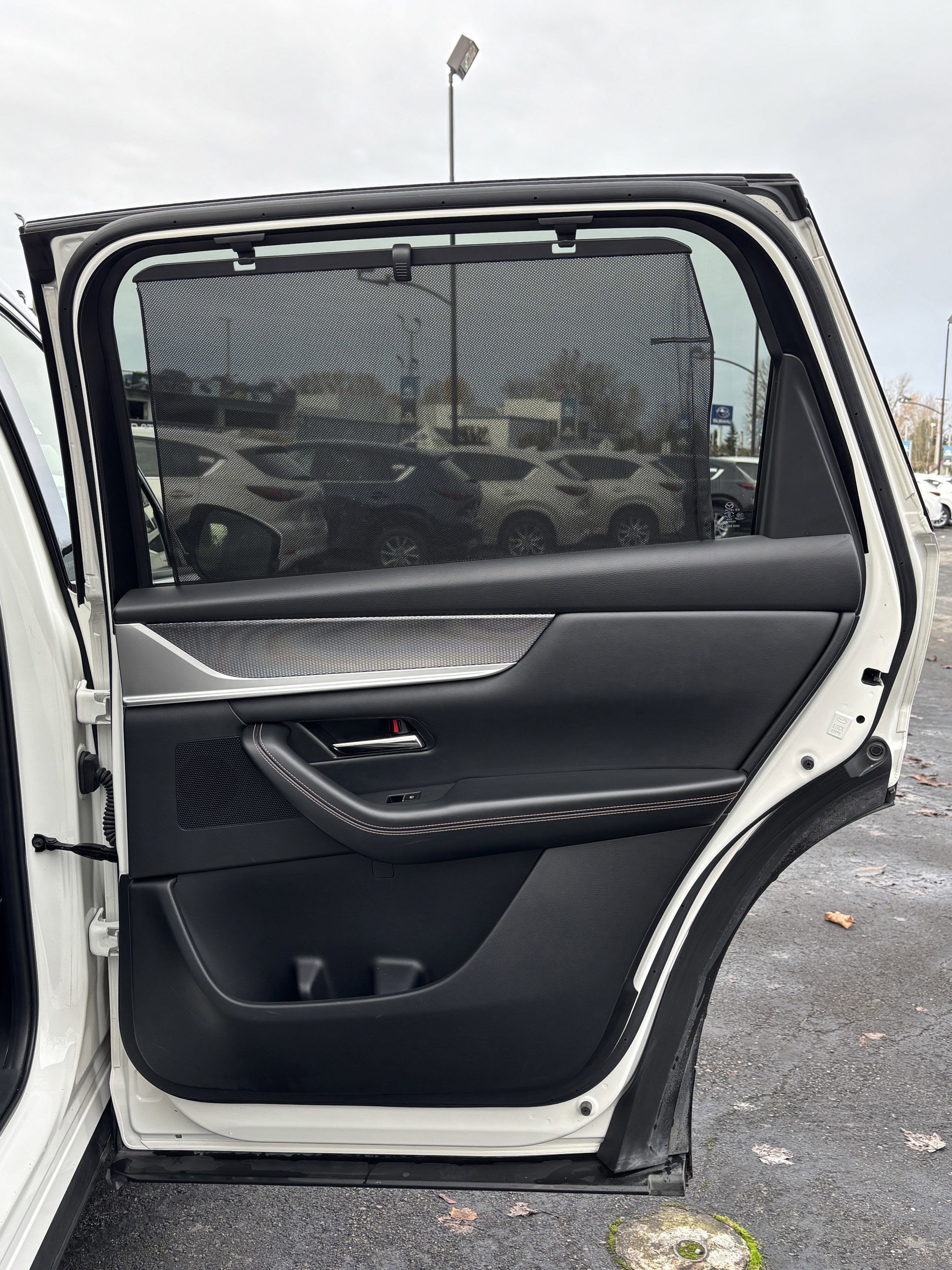 Used 2024 MAZDA CX-90 3.3 Turbo w/ Premium Package image 15