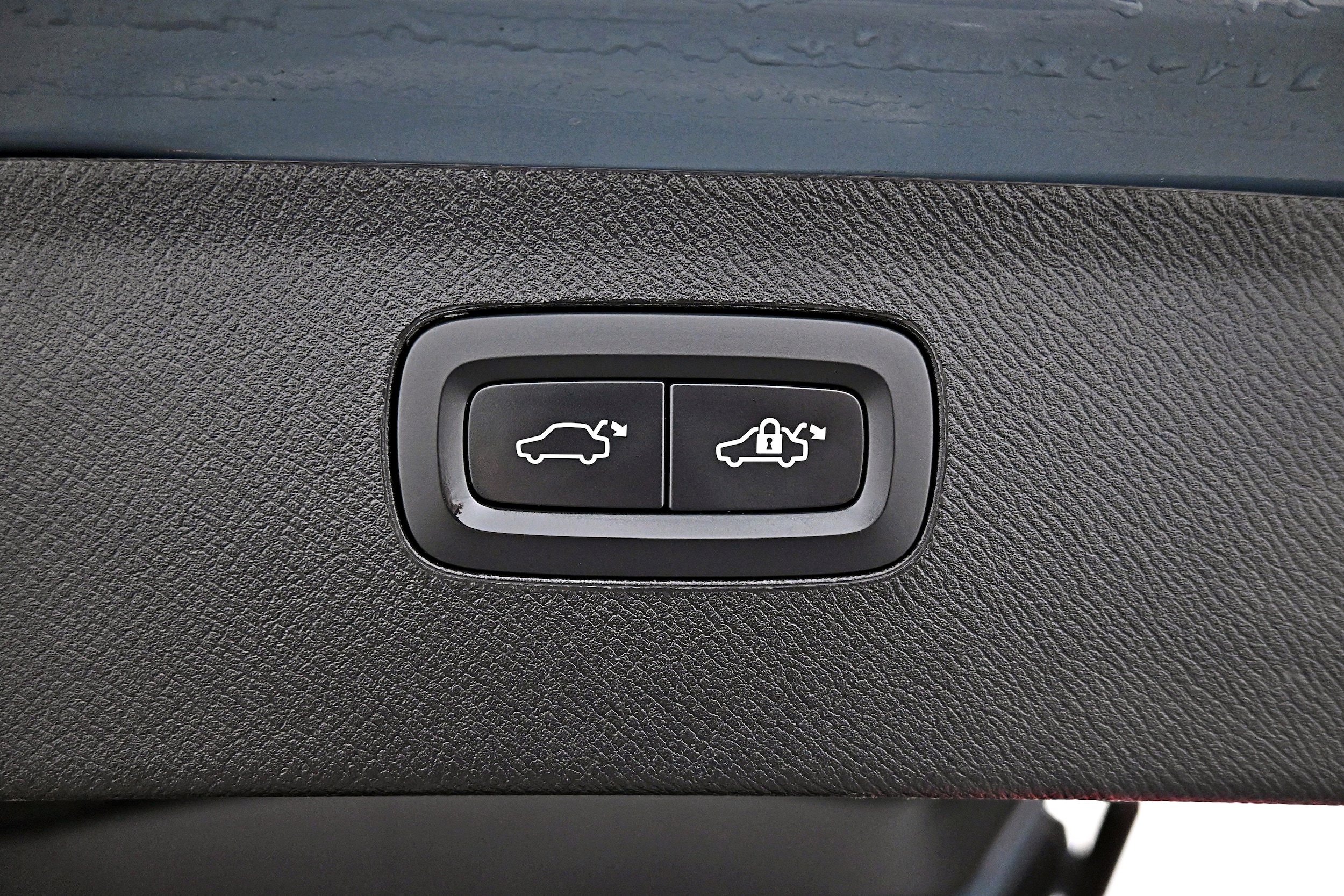 Used 2020 Volvo XC90 T6 Momentum image 35