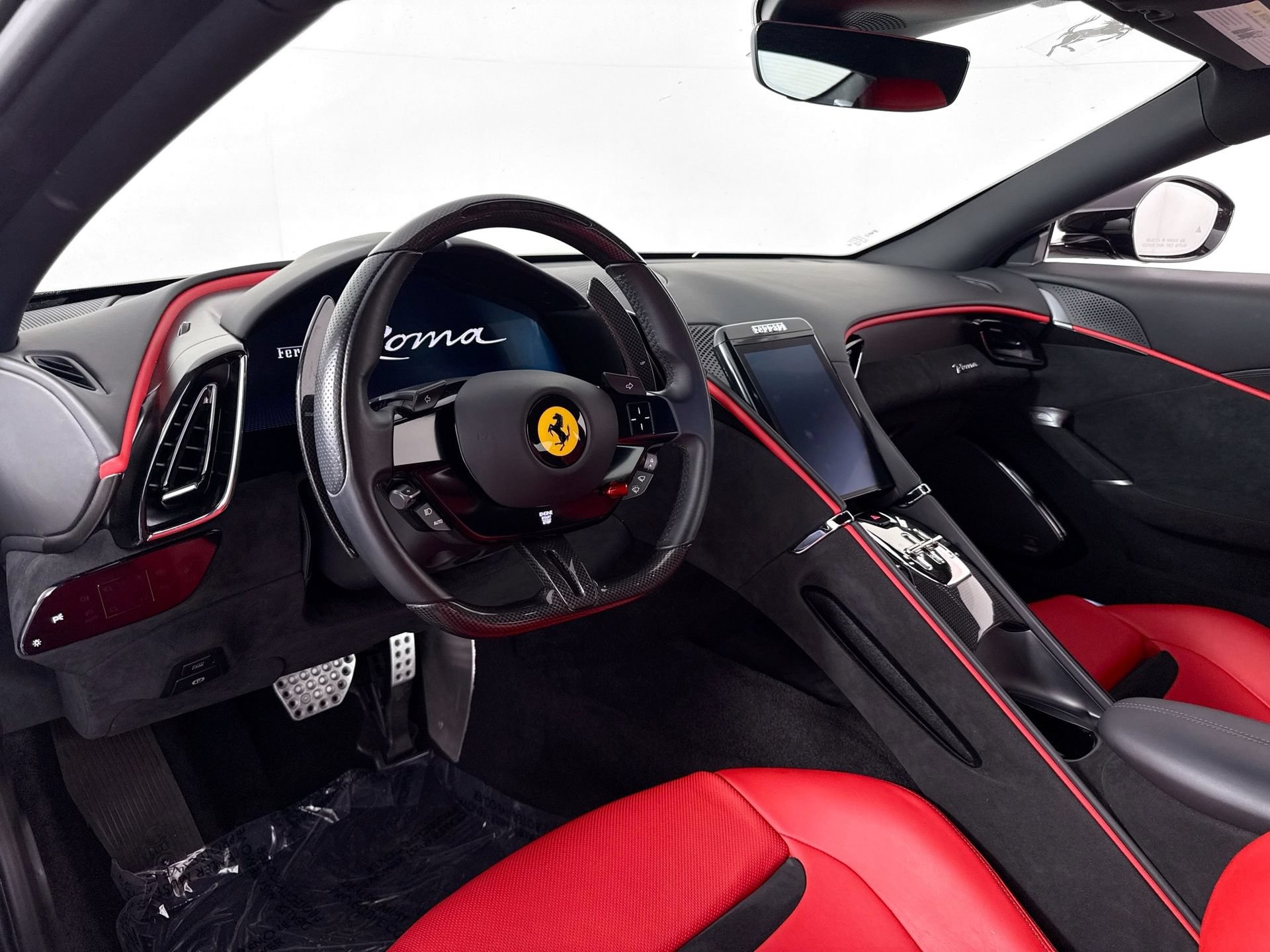 Certified 2022 Ferrari Roma RWD image 20