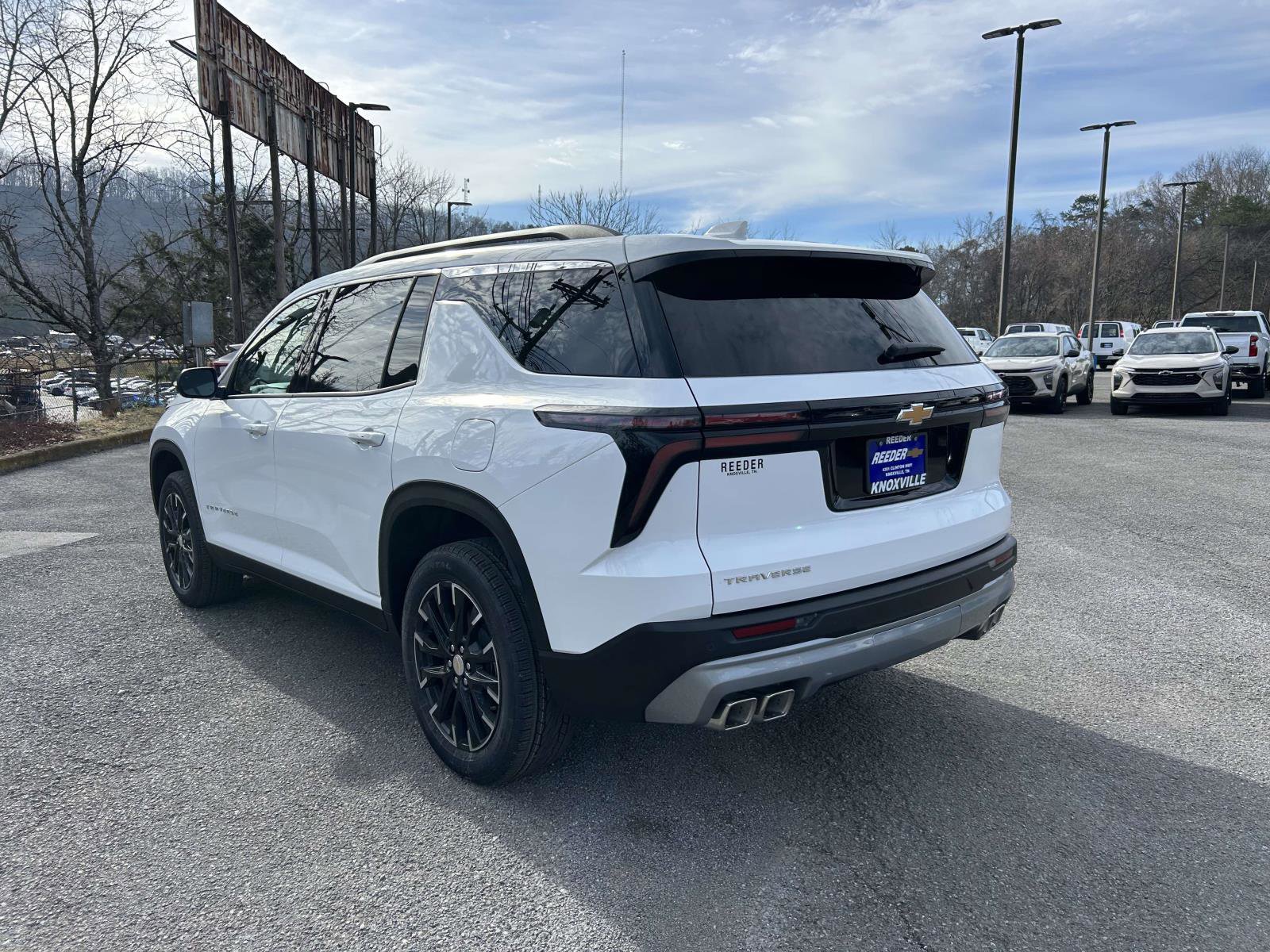 New 2026 Chevrolet Traverse LT w/ Sun and Wheel Package image 5