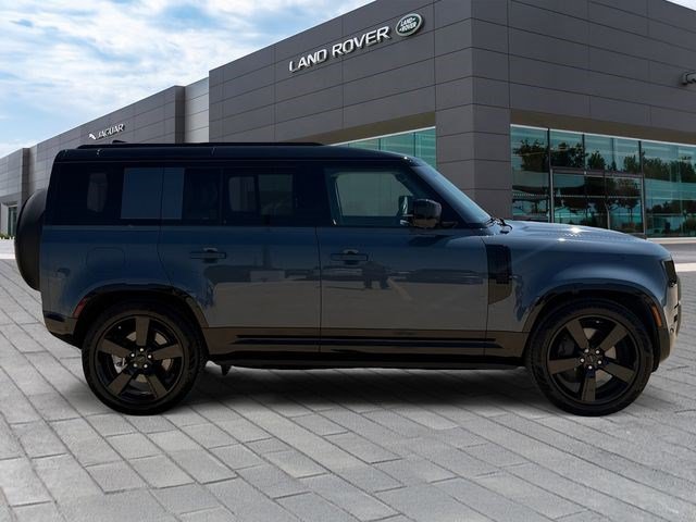 Used 2026 Land Rover Defender 110 X-Dynamic SE AWD/4WD image 6