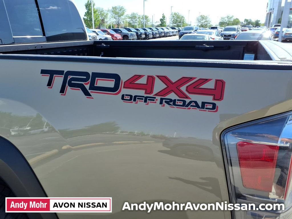 Used 2020 Toyota Tacoma TRD Off-Road AWD/4WD image 12