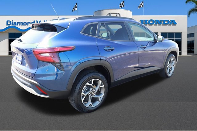 Used 2024 Chevrolet Trax LT FWD image 6