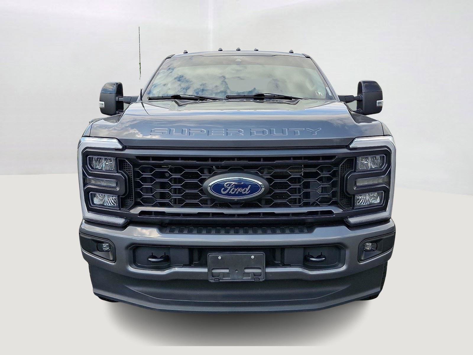 Used 2024 Ford F250 Lariat w/ Sport Appearance Package AWD/4WD image 2