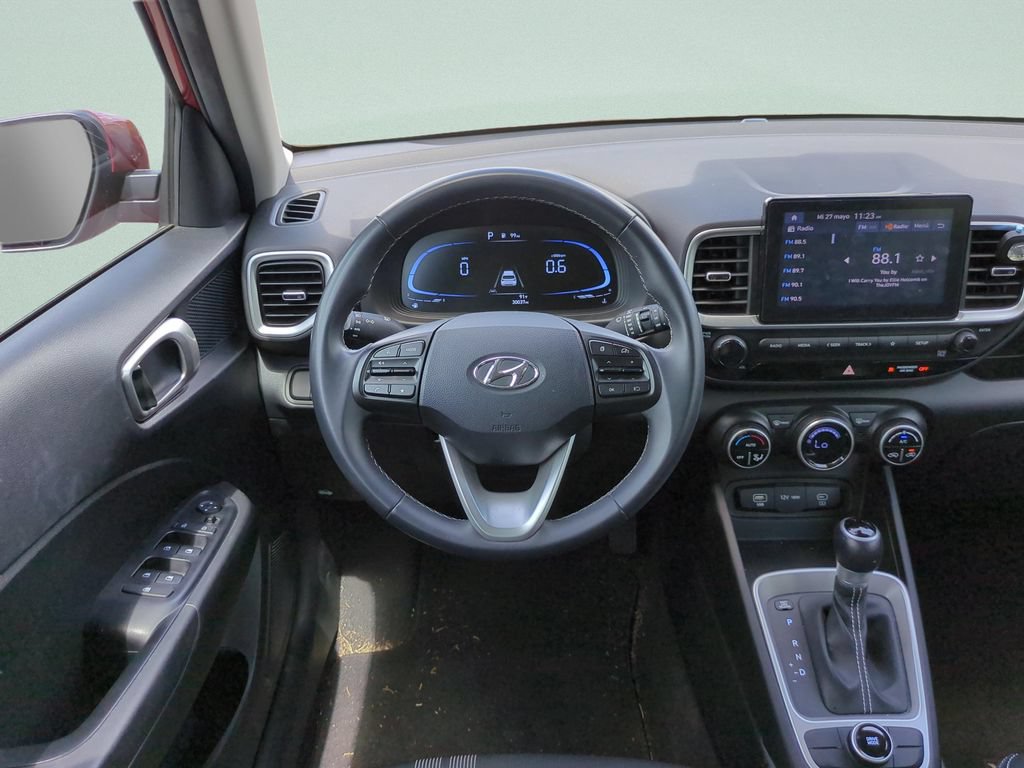 Certified 2024 Hyundai Venue SEL FWD image 12
