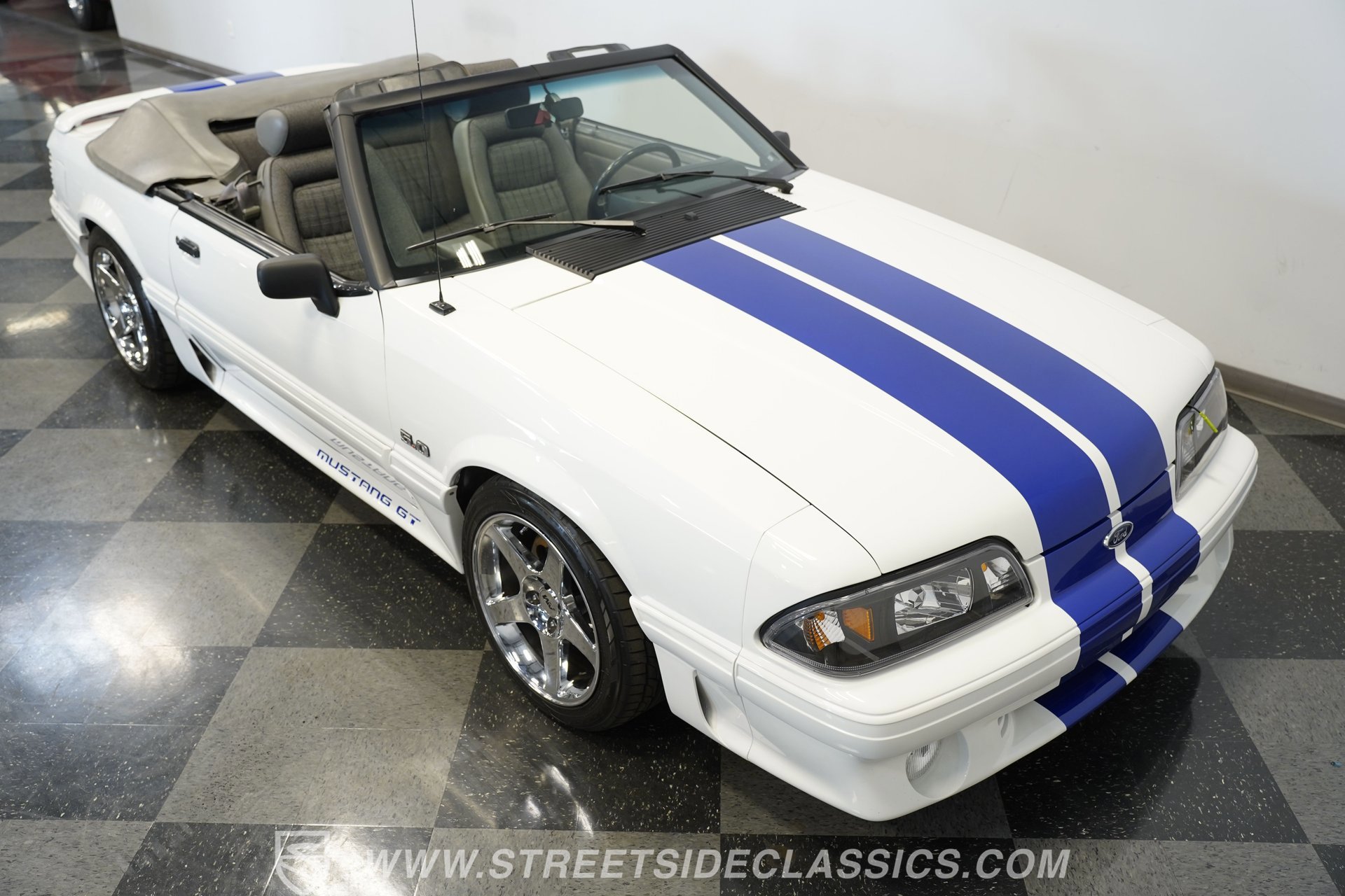 Used 1989 Ford Mustang GT RWD image 40