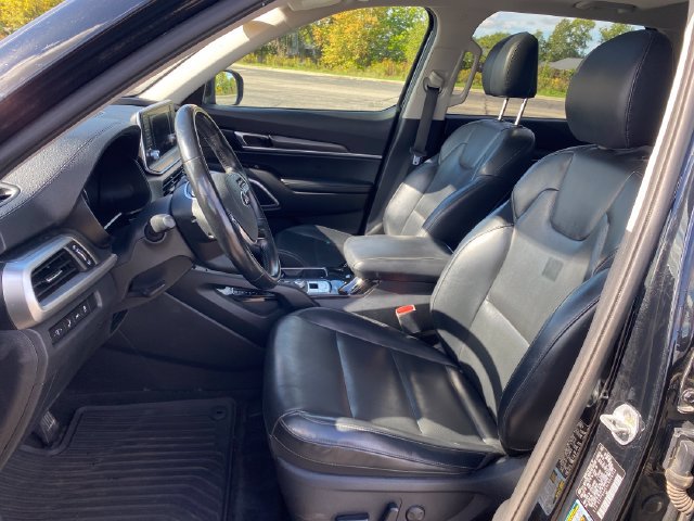 Used 2020 Kia Telluride S FWD image 16