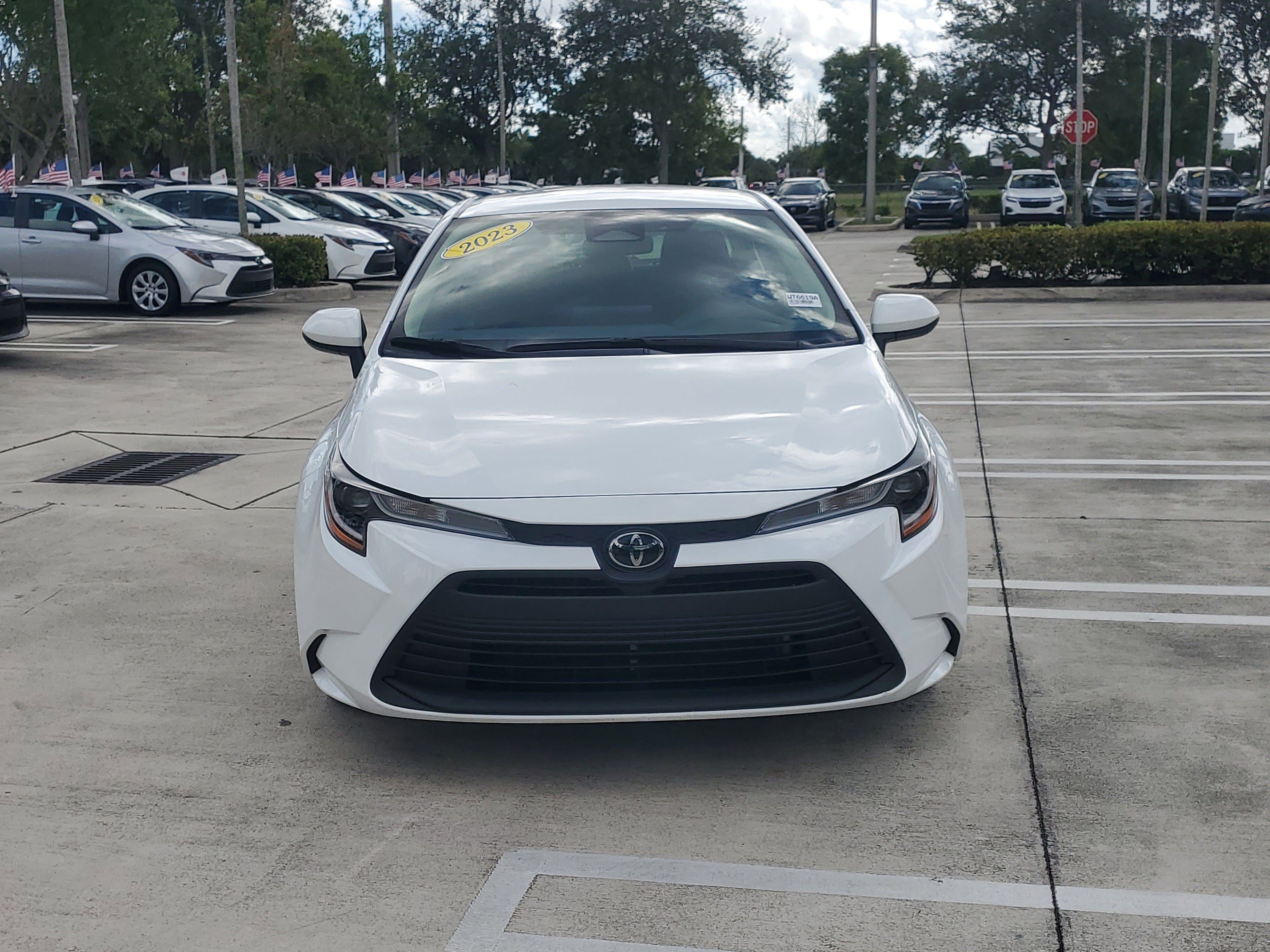 Used 2023 Toyota Corolla LE image 8