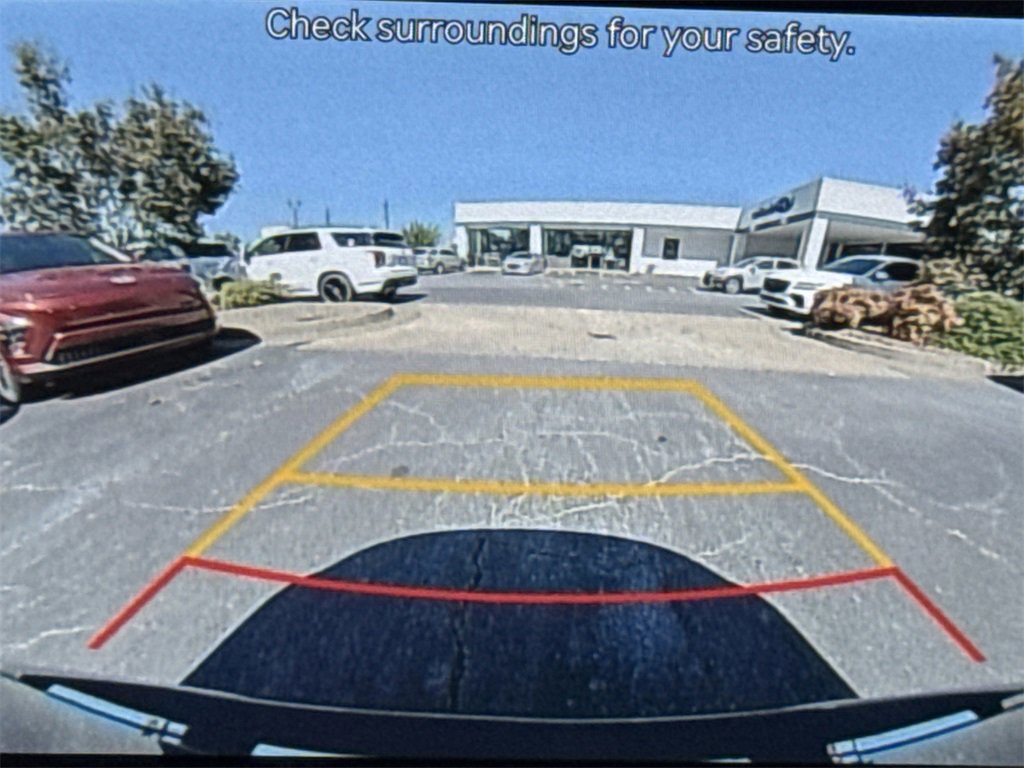 Used 2025 Genesis G70 2.5T image 29