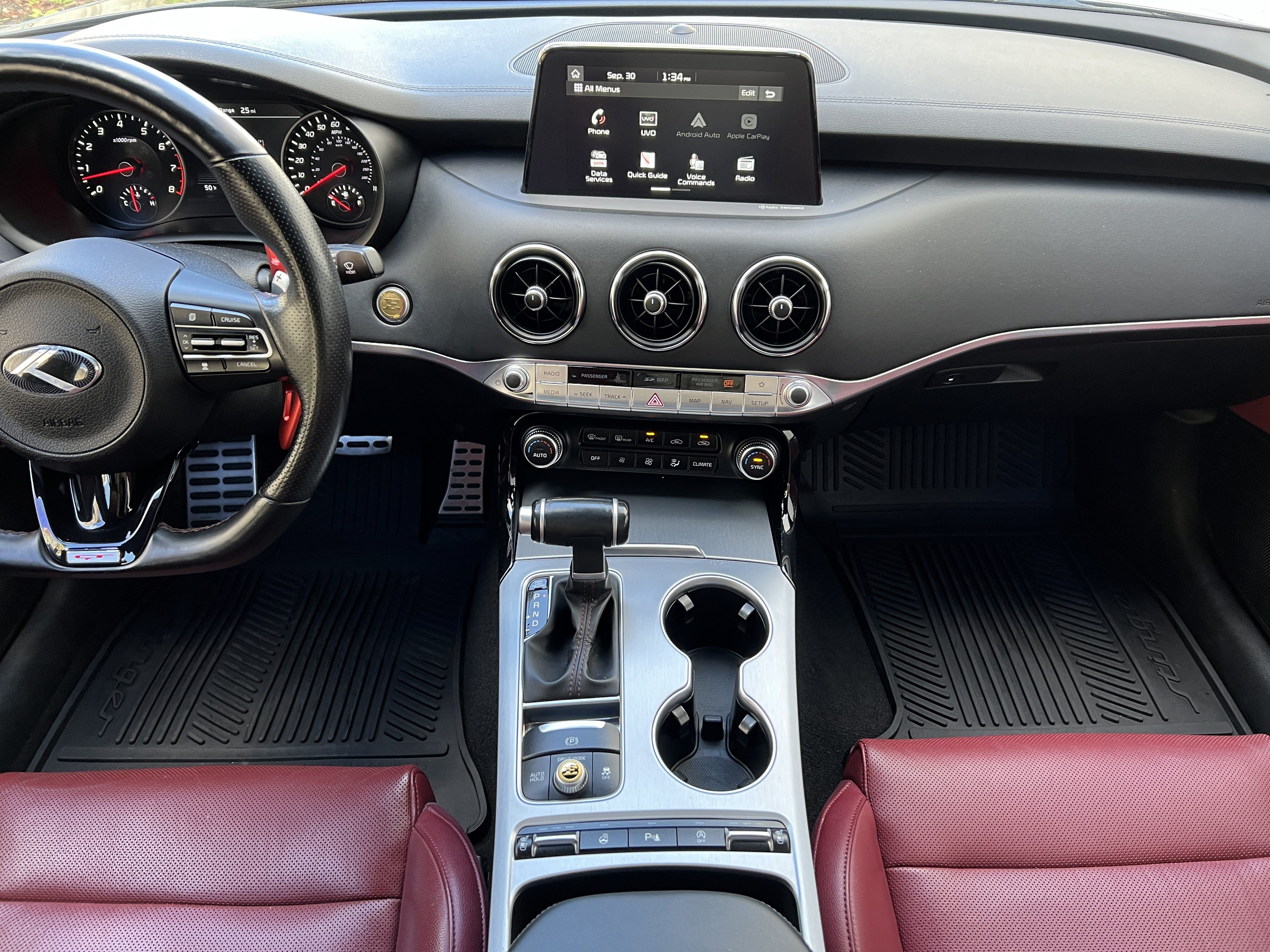 Used 2021 Kia Stinger GT1 AWD/4WD image 33