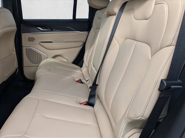 New 2026 Jeep Grand Cherokee Limited image 16