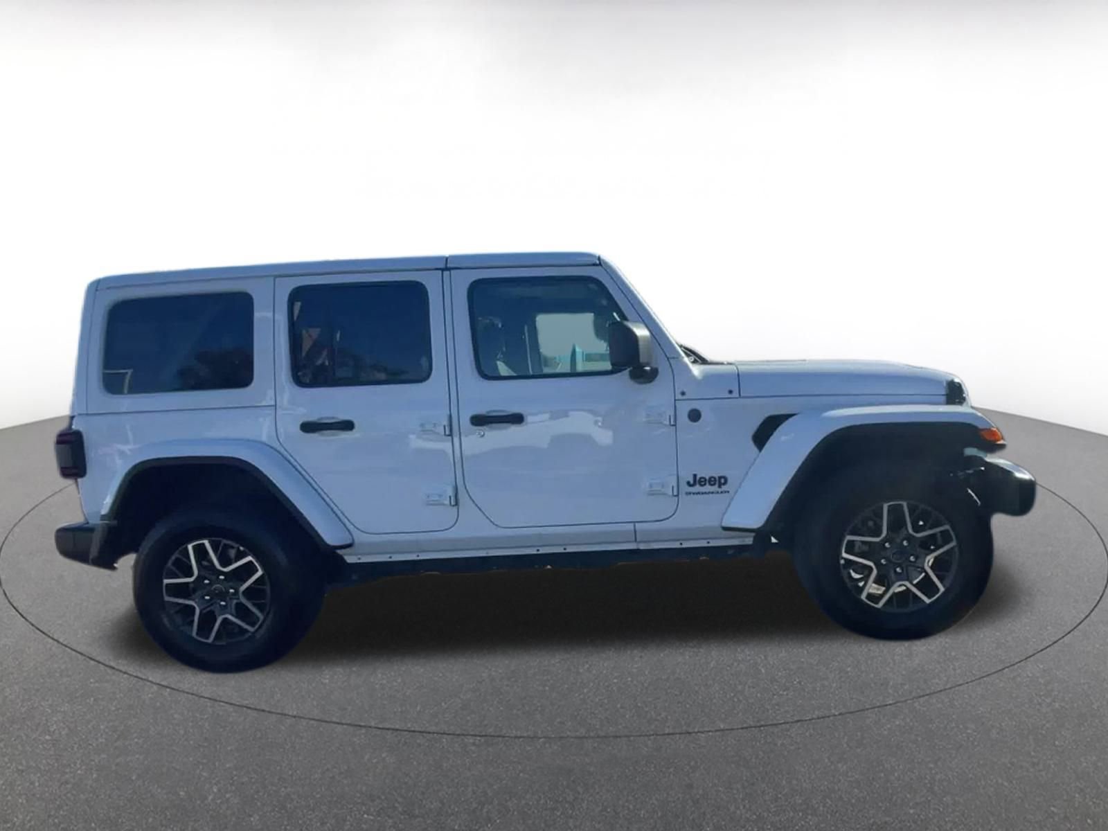Used 2025 Jeep Wrangler Sahara image 15