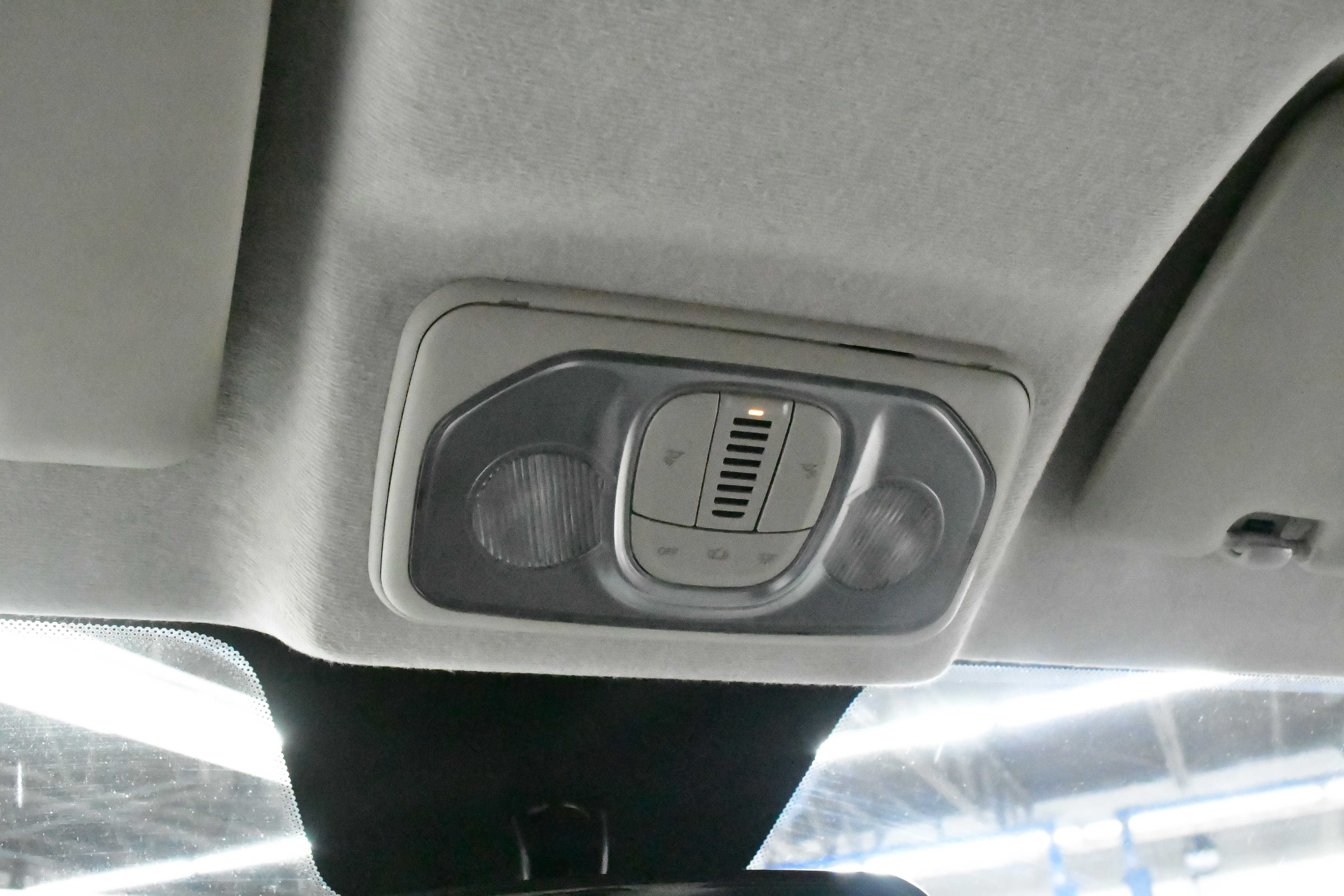 Used 2025 RAM ProMaster 2500 w/ Convenience Group image 36