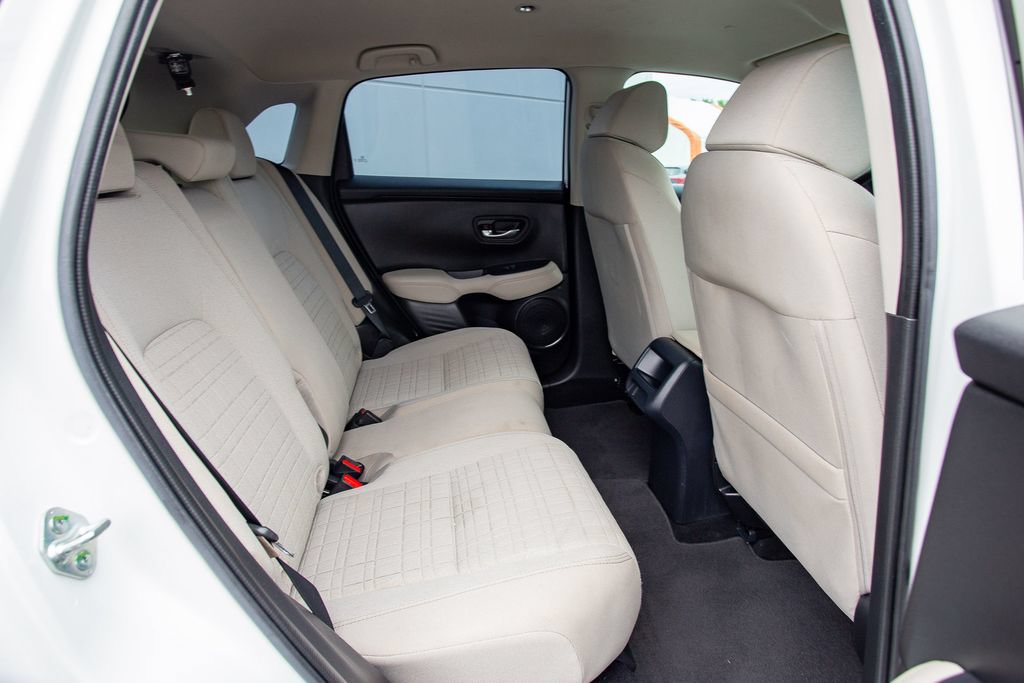 Used 2024 Honda HR-V LX image 11