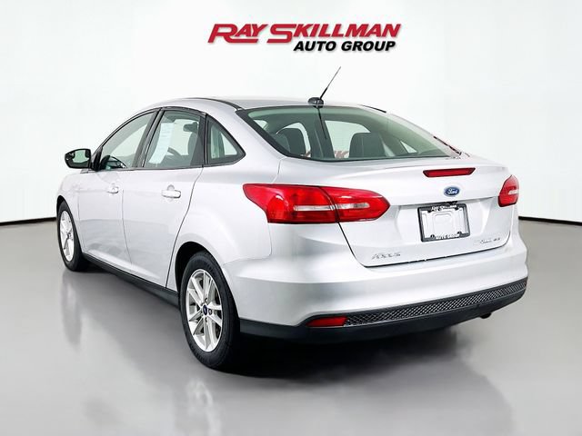 Used 2017 Ford Focus SE FWD image 5