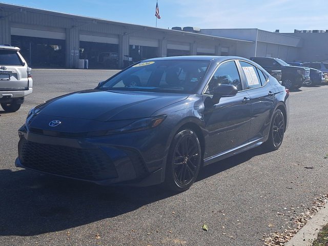 Used 2026 Toyota Camry SE image 38