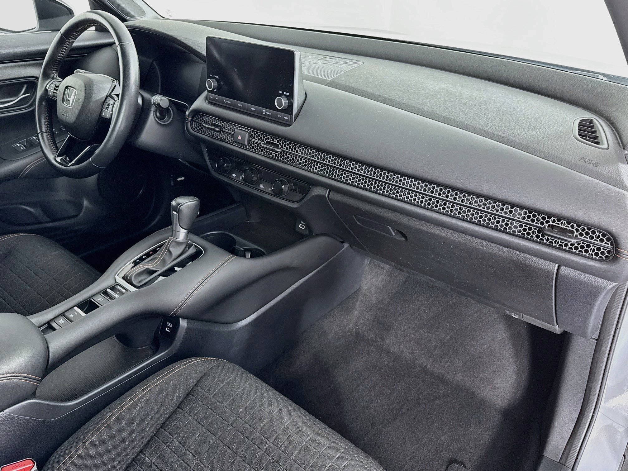 Certified 2024 Honda HR-V Sport image 27