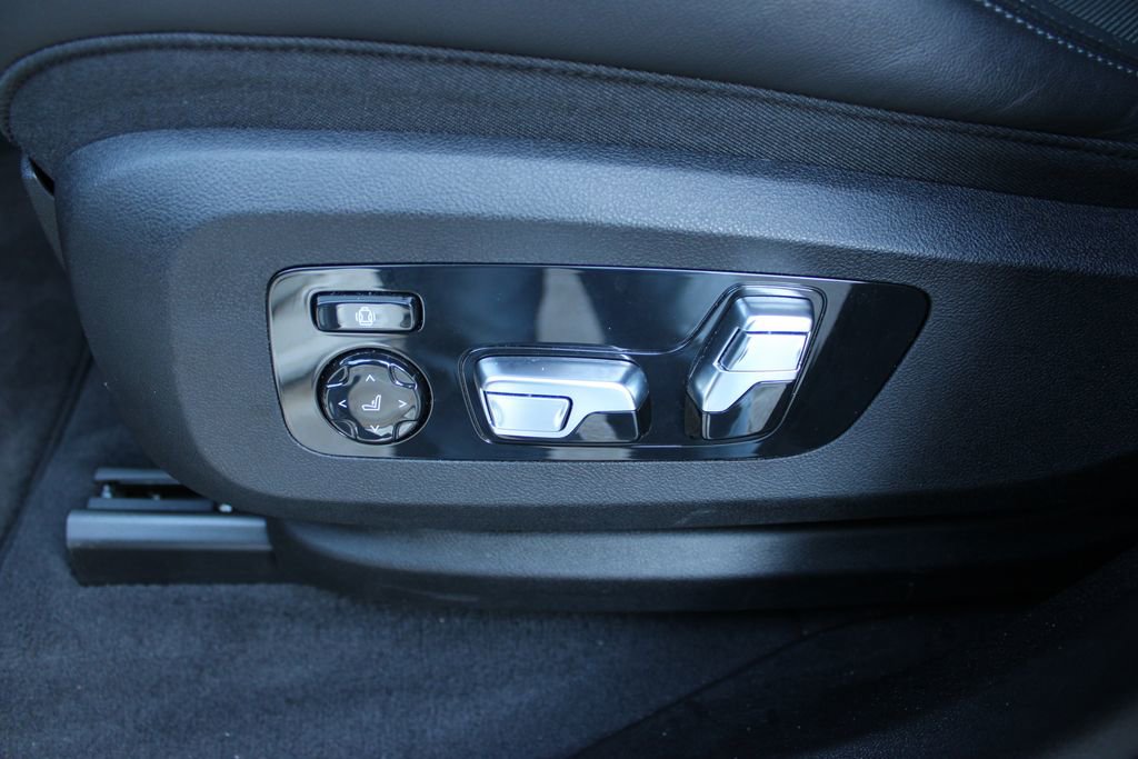 New 2023 BMW XM image 28