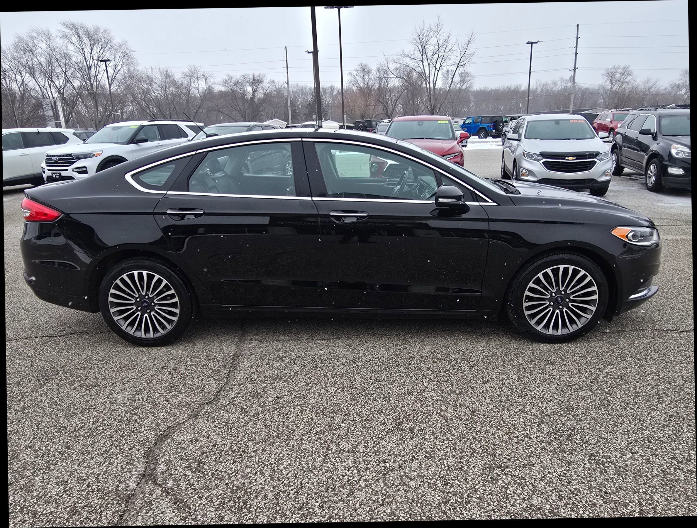 Used 2018 Ford Fusion SE w/ Fusion SE Technology Package image 5