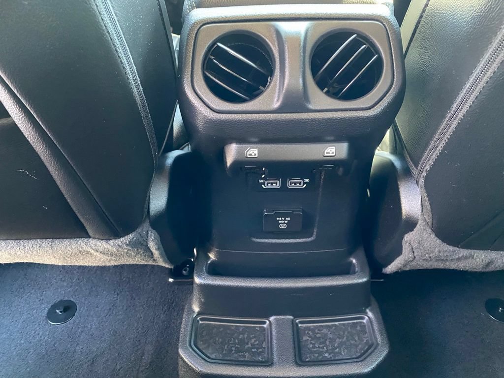 Used 2023 Jeep Wrangler Unlimited Sahara w/ Cold Weather Group AWD/4WD image 32
