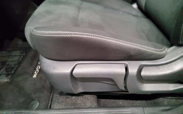 Used 2023 Nissan Rogue S image 23